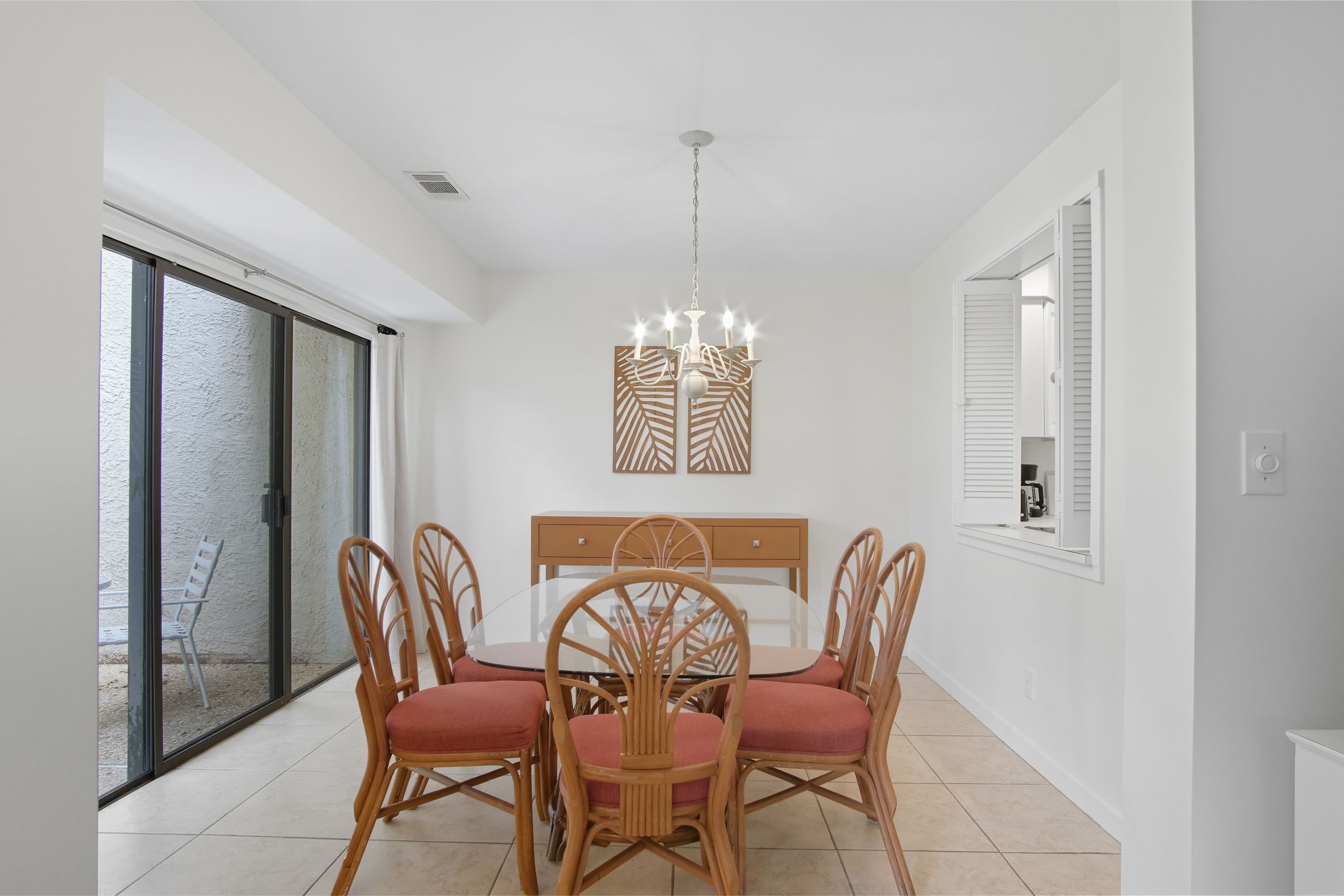 454 Plantation Club is one of the beautiful properties available for rent/sale by Hilton Head Timeshares.